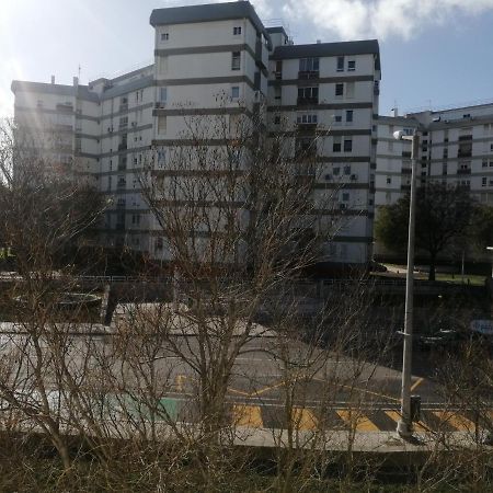 Olivais Metro 1 Apartment Lisbon Luaran gambar